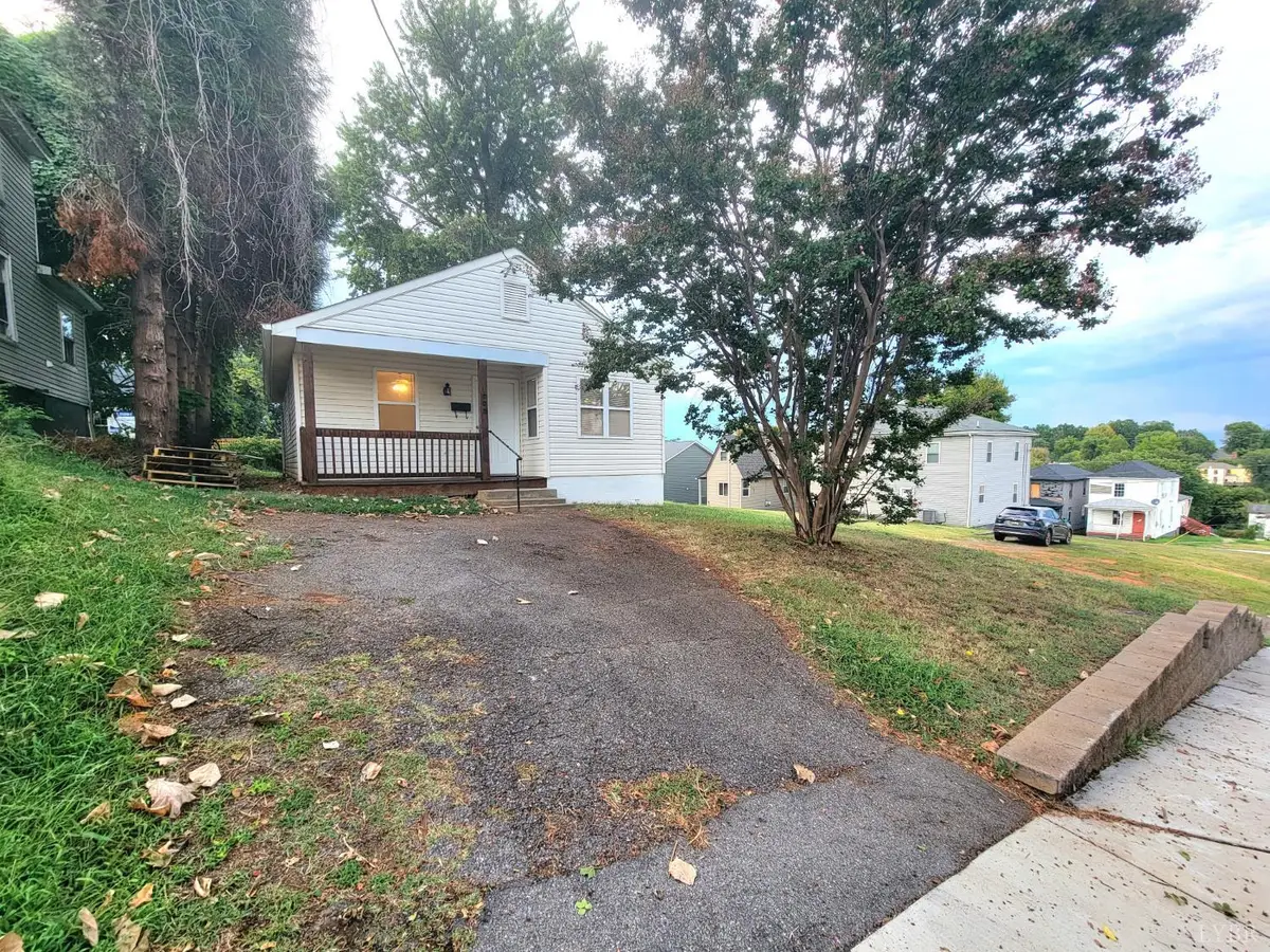 1005 4th Street, Lynchburg, VA 24504 - #1