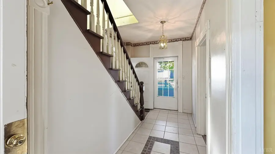 902 Orchard Street, Lynchburg, VA 24501 - #2