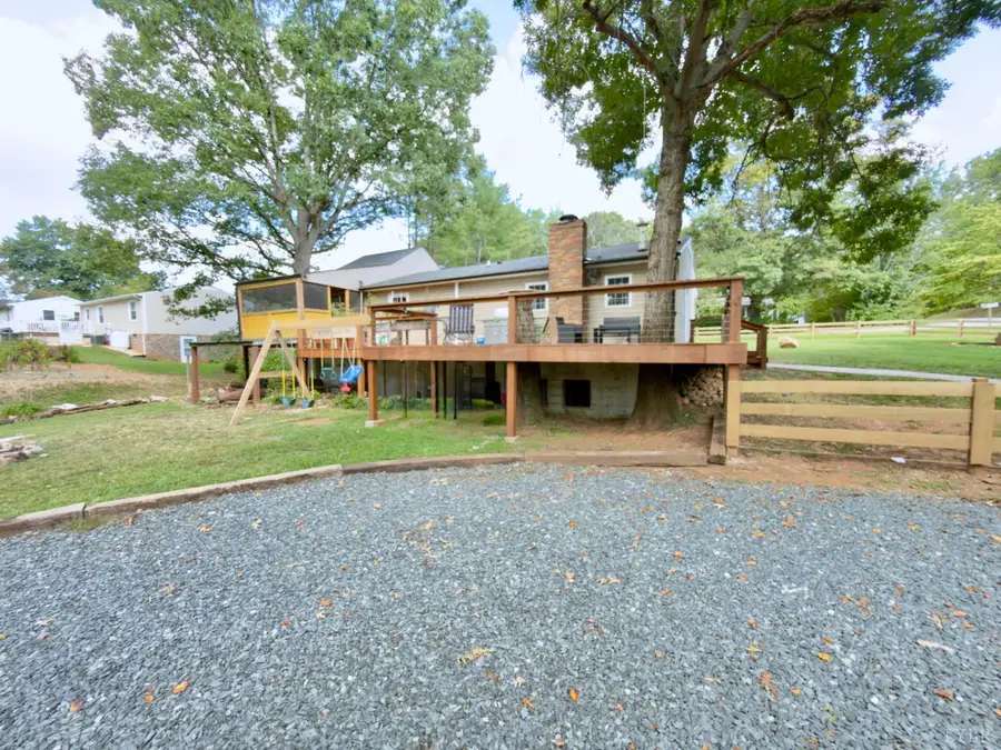 669 Doss Rd, Concord, VA 24538 - #2