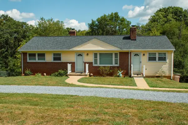 304 School Road, Hurt, VA 24563