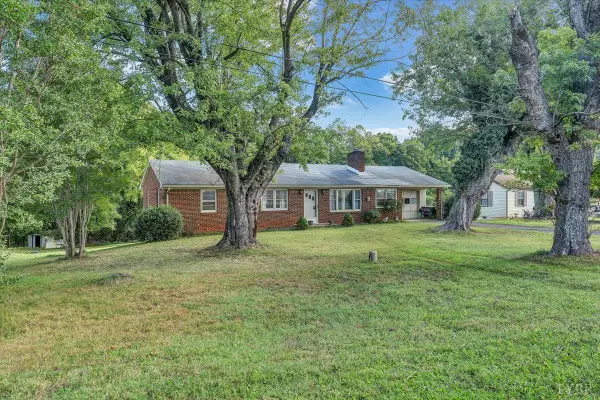 1016 Greenfield Road, Bedford, VA 24523