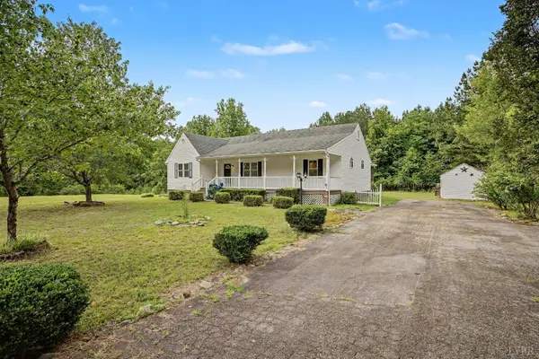 632 Namozine Road, Crewe, VA 23930