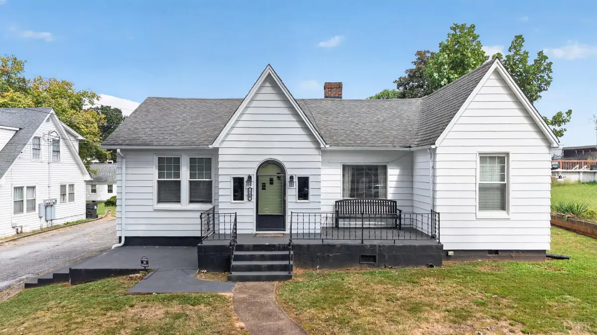 140 Grove Avenue, Madison Heights, VA 24572 - #1