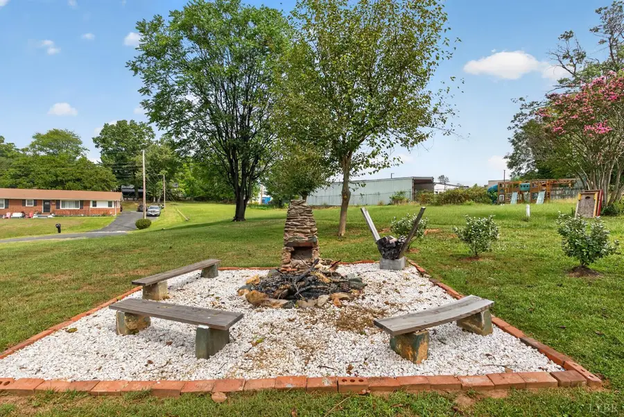 140 Grove Avenue, Madison Heights, VA 24572 - #3