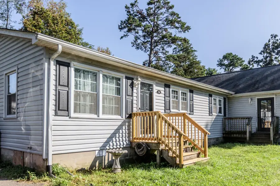 186 Lombardy Street, Appomattox, VA 24522 - #3