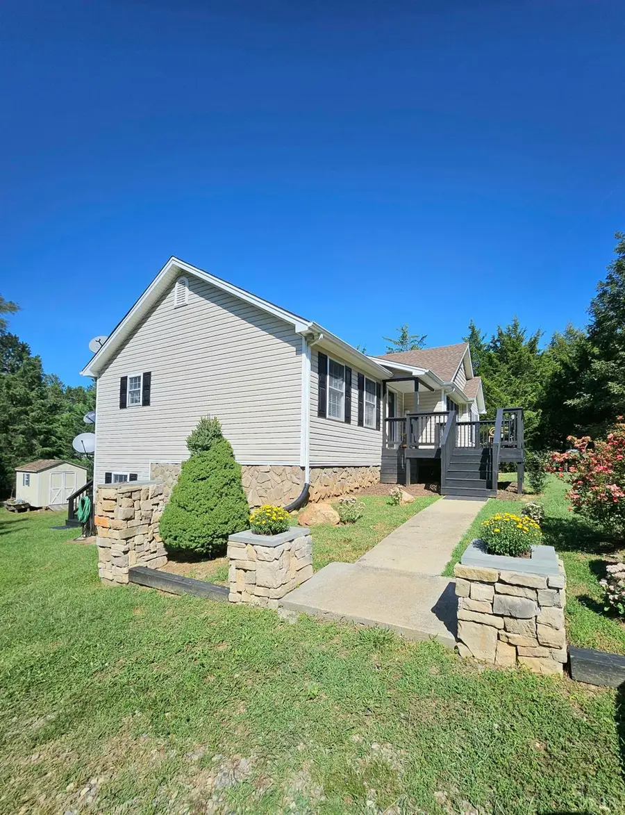 2864 Glenwood Drive, Bedford, VA 24523 - #3
