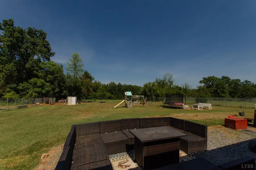 708 Leftwich St, Gretna, VA 24557 - #3