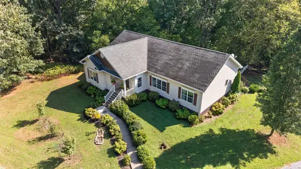 1030 Hunters Hollow Road, Goode, VA 24556