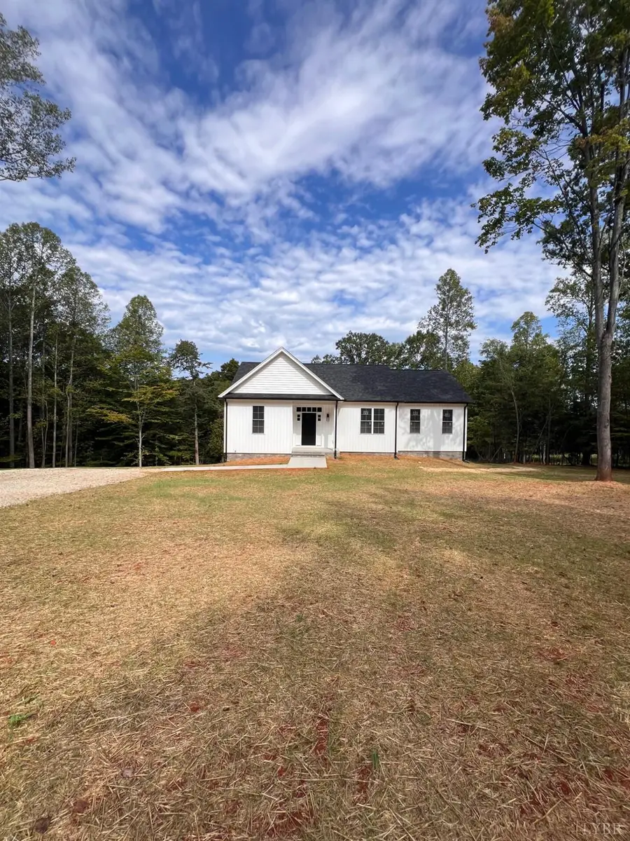 398 Hartless Rd, Amherst, VA 24521 - #2