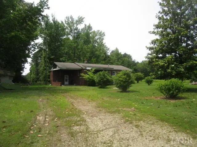 1144 Mt. Mitchell, Drakes Branch, VA 23937 - #1