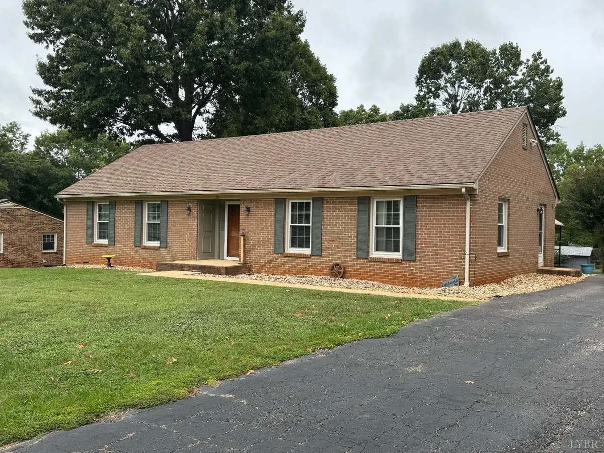 221 Oakland Drive, Madison Heights, VA 24572 - #1