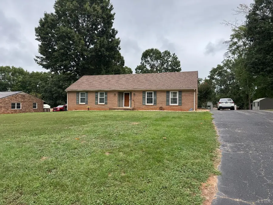 221 Oakland Drive, Madison Heights, VA 24572 - #2