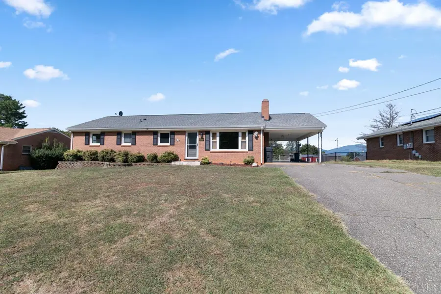 1204 W Hill Drive, Bedford, VA 24523 - #2