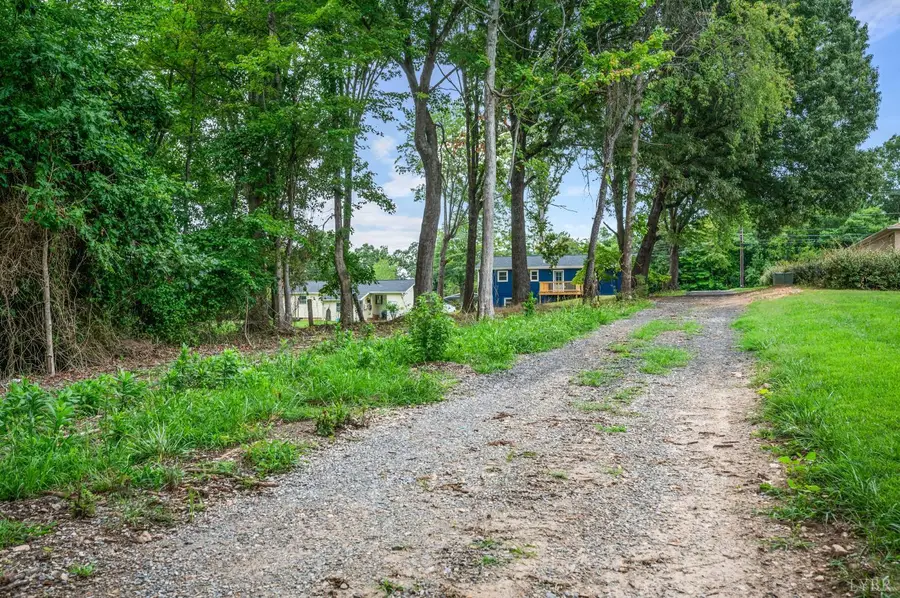 1520 Link, Bedford, VA 24523 - #3