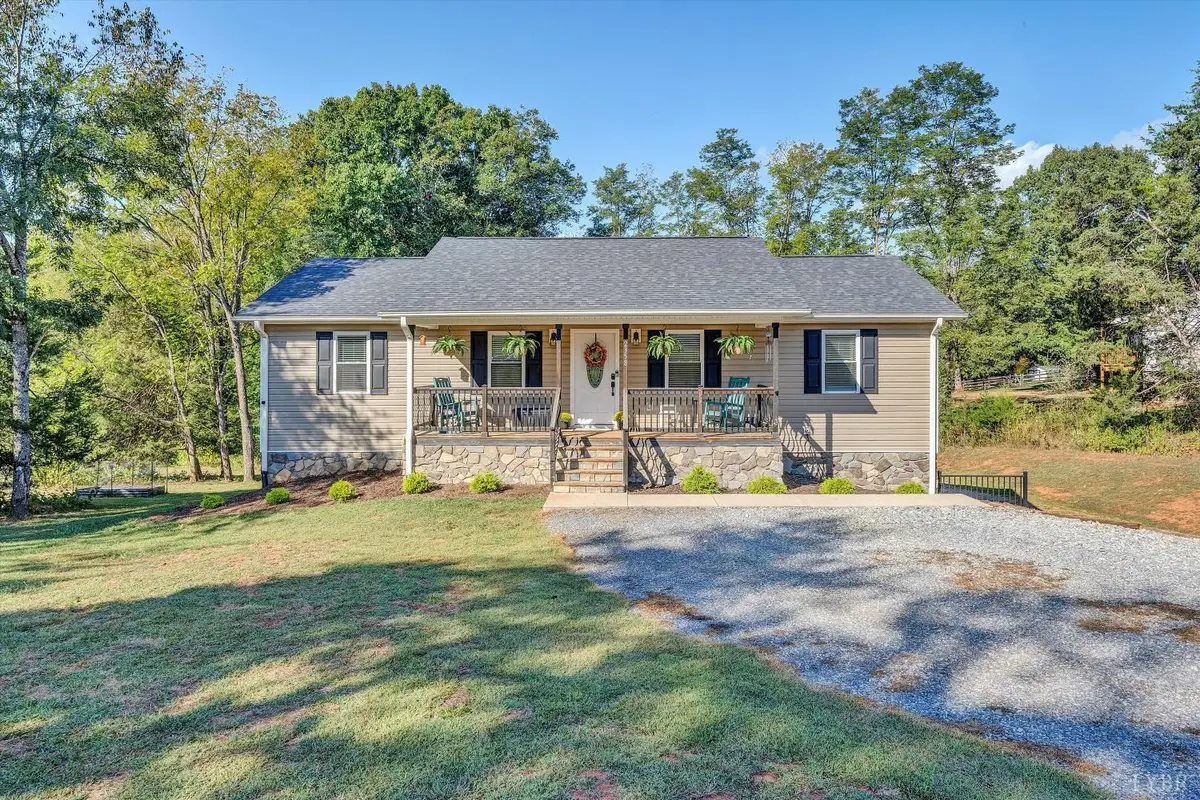 2358 Twin Lake Dr, Bedford, VA 24523 - #1