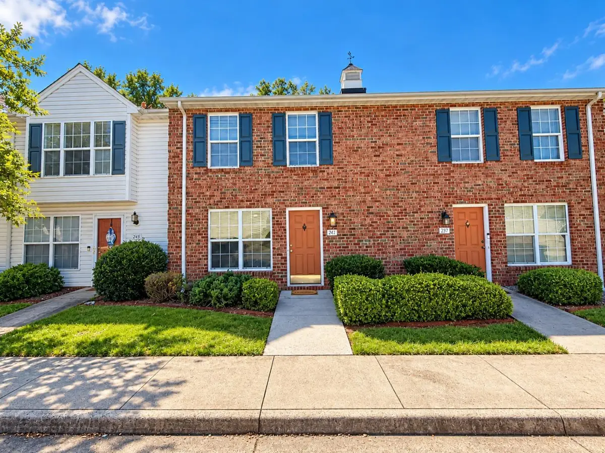 241 Mulberry Circle, Lynchburg, VA 24502 - #1
