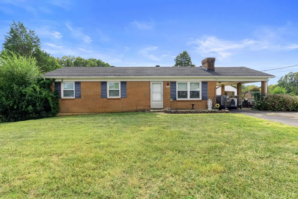 542 Dixie Airport Rd, Madison Heights, VA 24572 - #1
