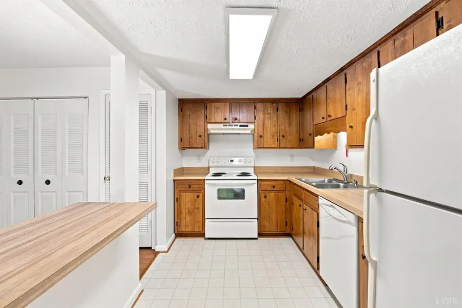 138 Cape Charles Square #138, Lynchburg, VA 24502 - #3