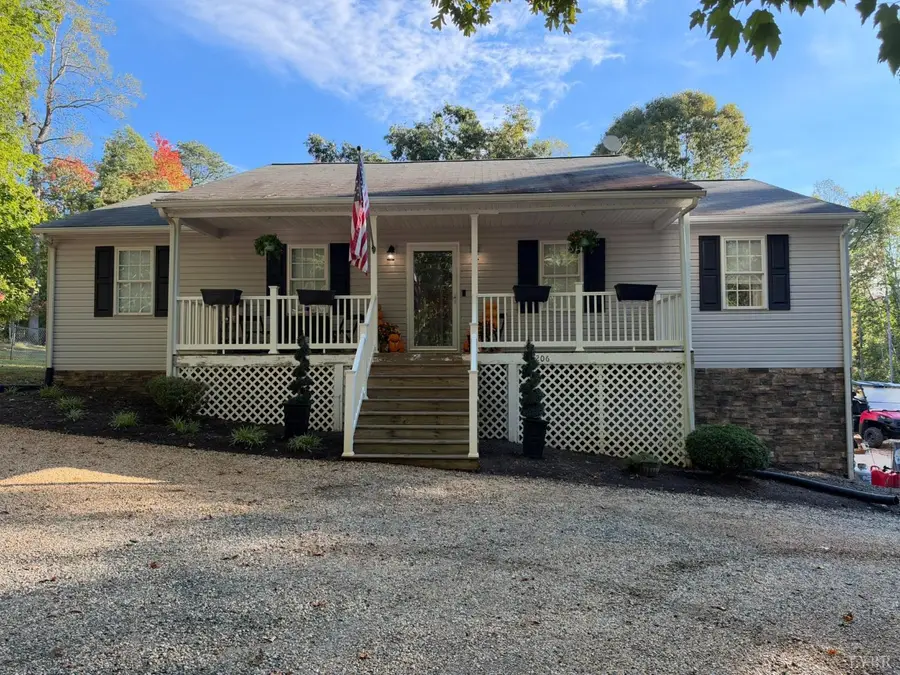 206 Erin Drive, Madison Heights, VA 24572 - #2