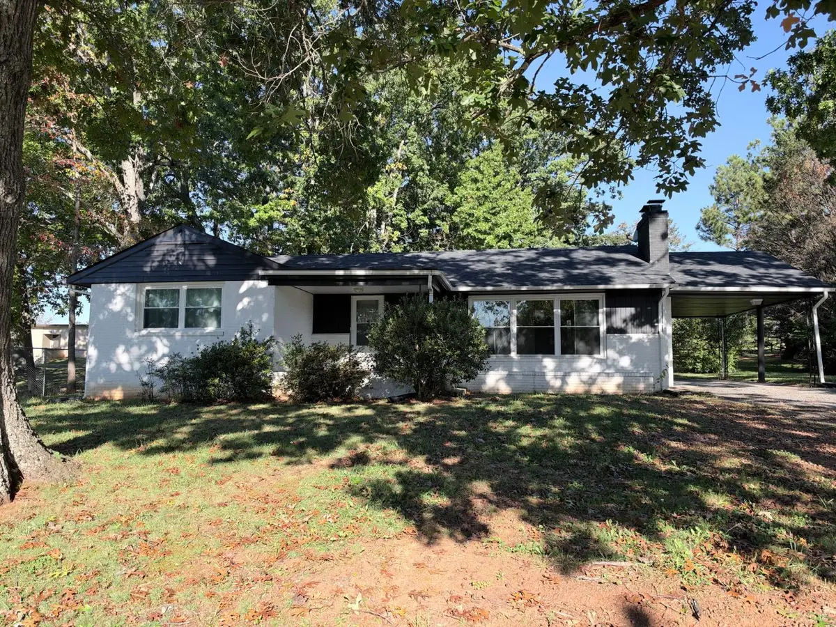 565 Ferguson Street, Appomattox, VA 24522 - #1