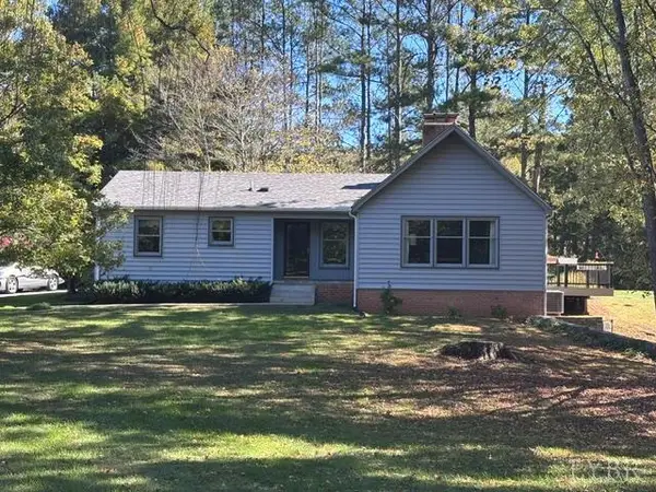 206 Snooty Fox Road, Goode, VA 24556