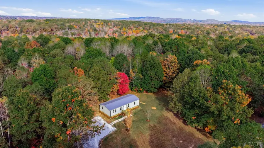 409 Mansion Way, Amherst, VA 24521 - #2