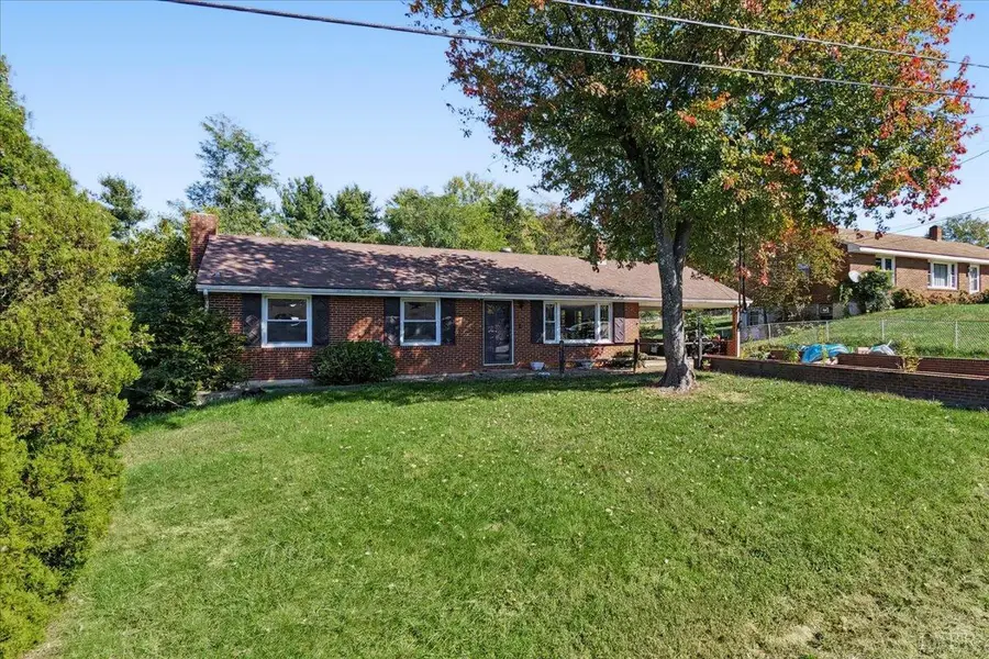 705 Pinecrest Avenue, Bedford, VA 24523 - #2