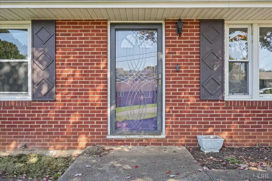 705 Pinecrest Avenue, Bedford, VA 24523 - #3