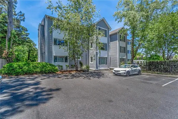 1120 Ocean Trace Lane #204, Virginia Beach, VA 23451