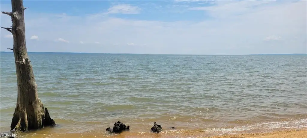 15095 N Shore Drive, Smithfield, VA 23430 - Image #1