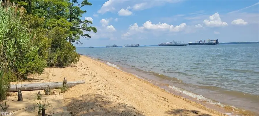 15095 N Shore Drive, Smithfield, VA 23430 - Image #2