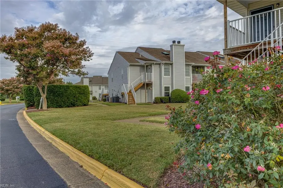 513 Peak Court, Virginia Beach, VA 23462 - #3