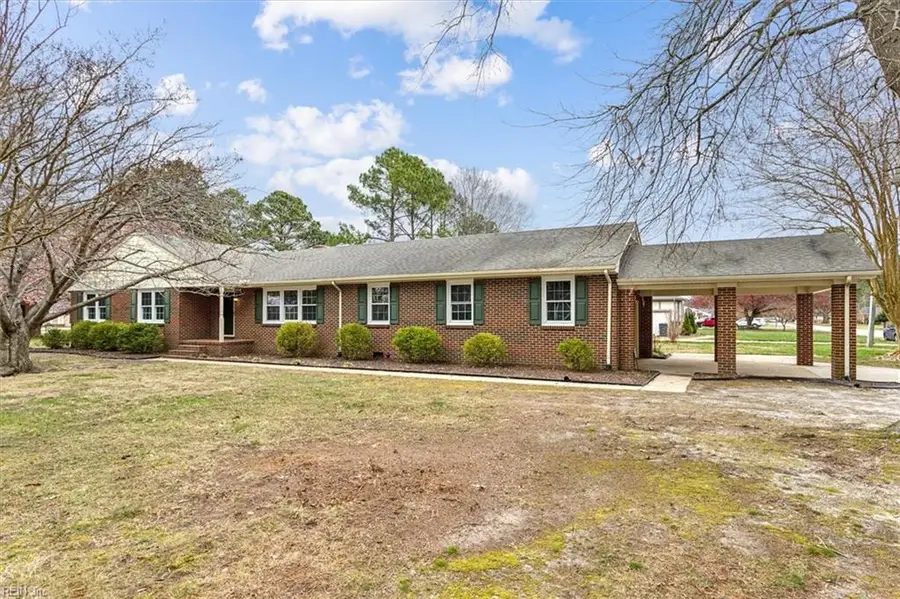 307 Ridgeland Drive, Smithfield, VA 23430 - Image #2