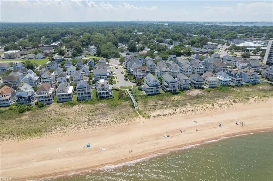 405 Pinewell Drive, Norfolk, VA 23503 - Image #2