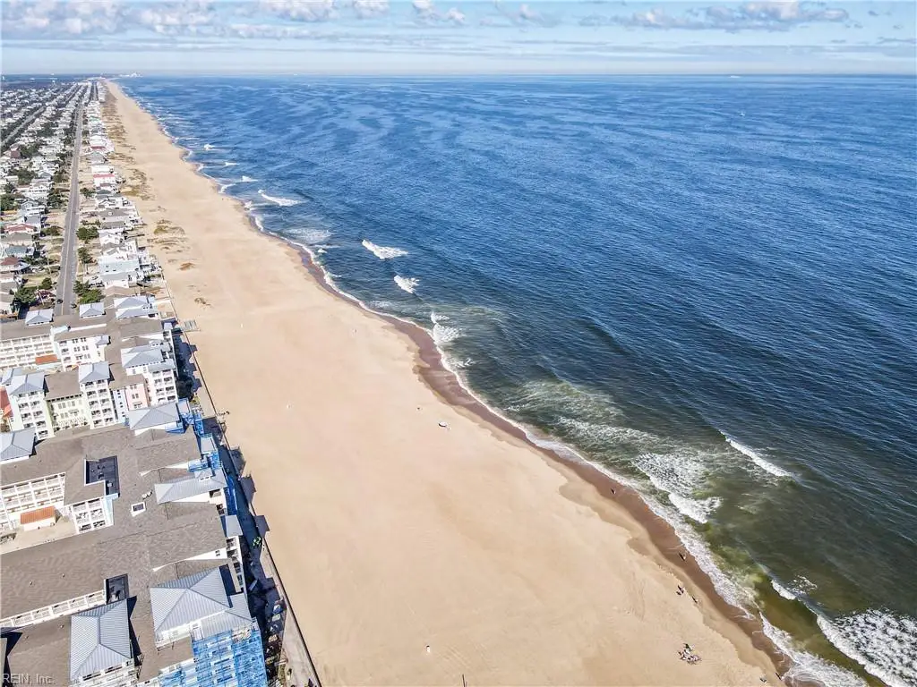 3738 Sandpiper Road #228B, Virginia Beach, VA 23456 - Image #1