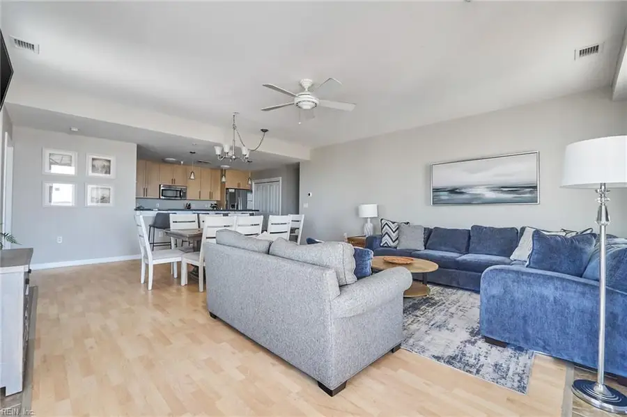 3738 Sandpiper Road #228B, Virginia Beach, VA 23456 - Image #3