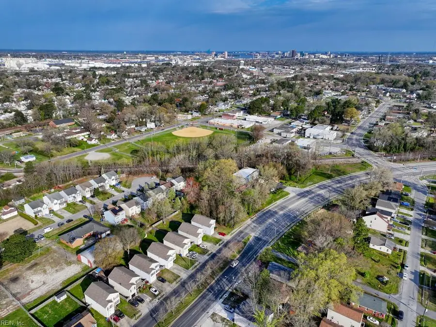 1427 Atlantic Avenue, Chesapeake, VA 23324 - #3