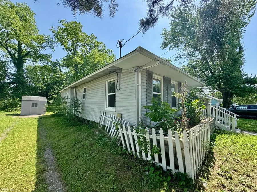 54 W Virginia Avenue, Hampton, VA 23663 - Image #3