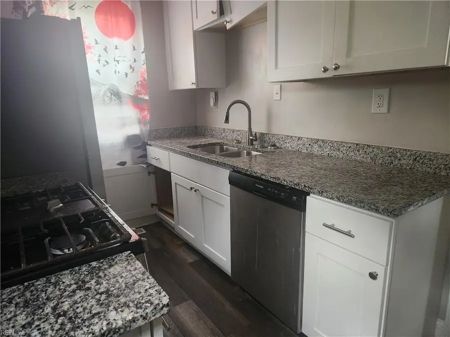 106 Clyde Street, Hampton, VA 23669 - Image #3