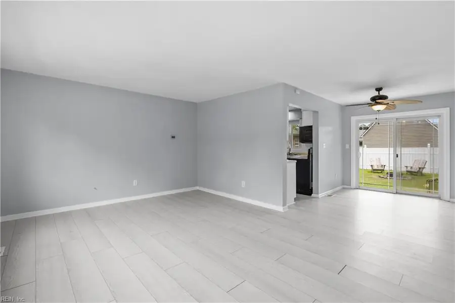 528 Lavender Lane, Virginia Beach, VA 23462 - Image #3