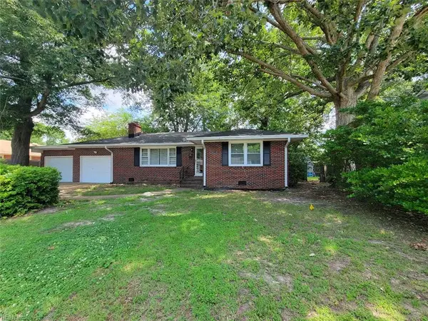 122 Kendall Drive, Newport News, VA 23601