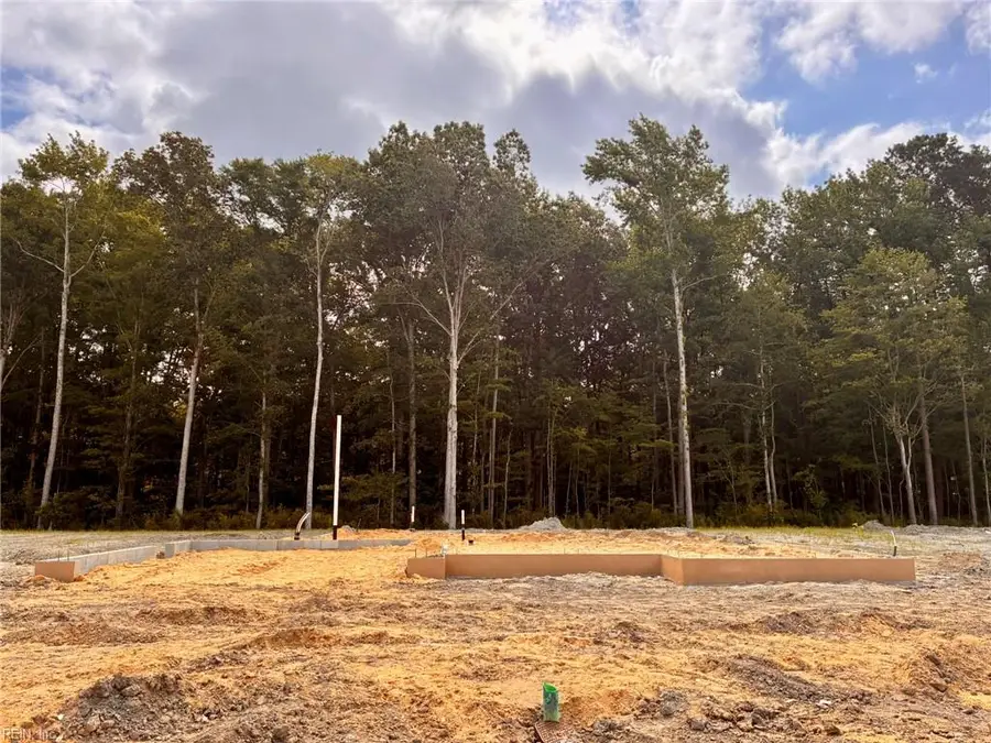 625 Crestfield Drive, Chesapeake, VA 23320 - Image #3