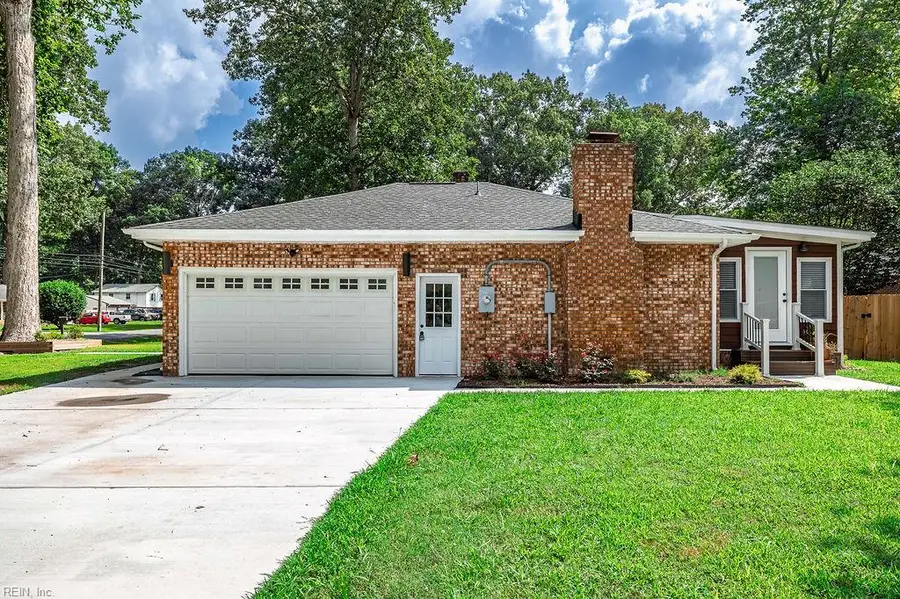 817 Englewood Drive, Chesapeake, VA 23320 - Image #2