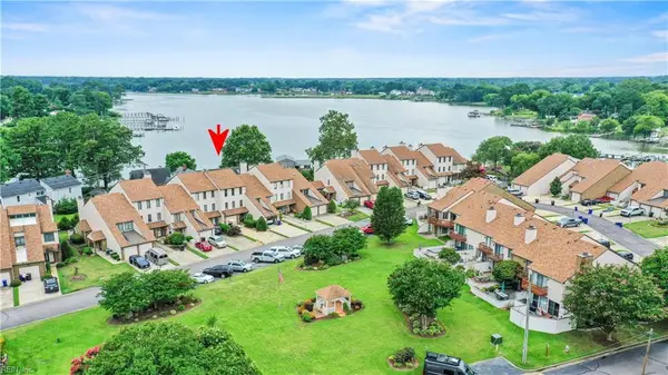 22 Sandie Point Lane, Portsmouth, VA 23701