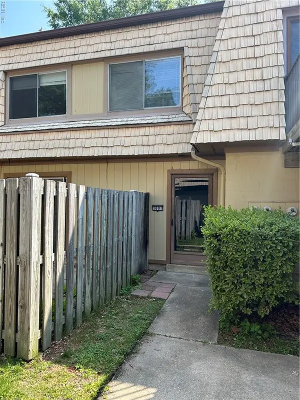 1601 Malibu Place, Newport News, VA 23608