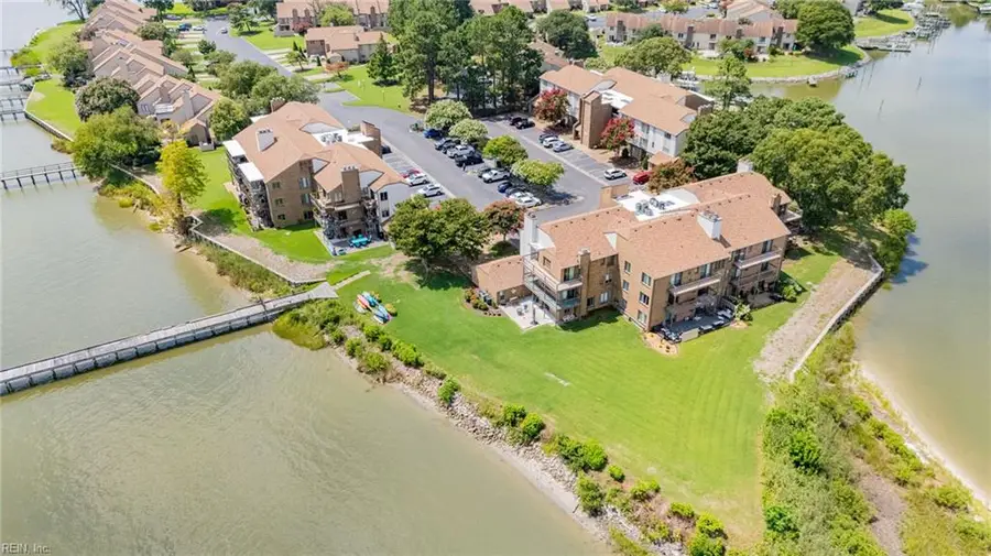 4239 Hatton Point Lane #35, Portsmouth, VA 23703 - Image #3