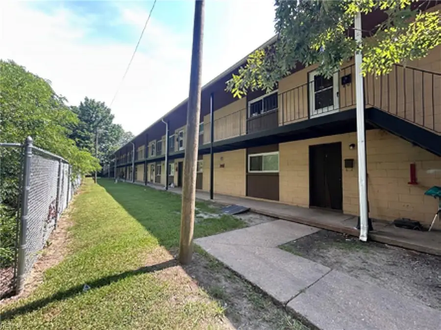 600 74th Street #12, Newport News, VA 23605 - Image #3