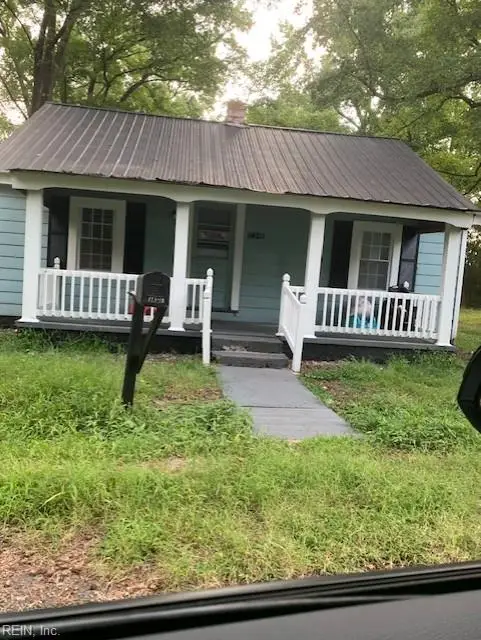 17348 Sebrell Avenue, Courtland, VA 23837