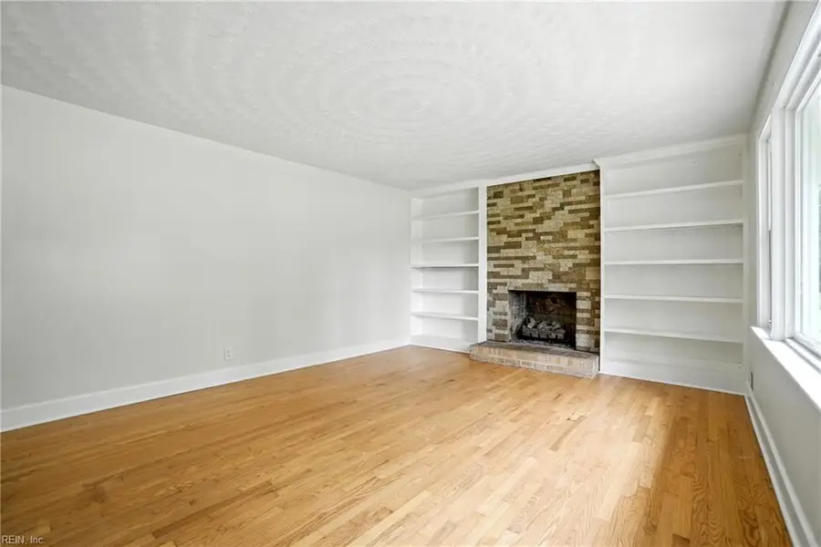 307 Mayflower Road, Portsmouth, VA 23701 - Image #3