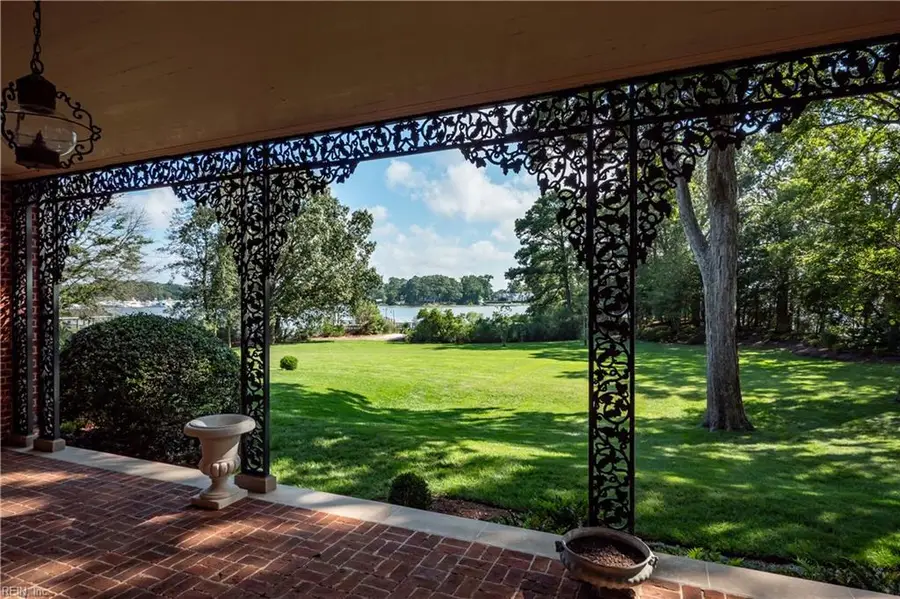 1109 S Bay Shore Drive, Virginia Beach, VA 23451 - Image #3